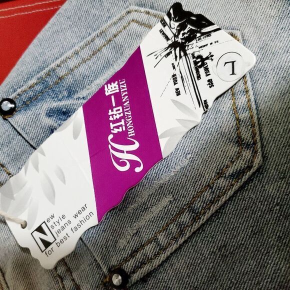 New Style Jeans Studded Embellished Jean Shorts Size Large - Picture 8 of 9